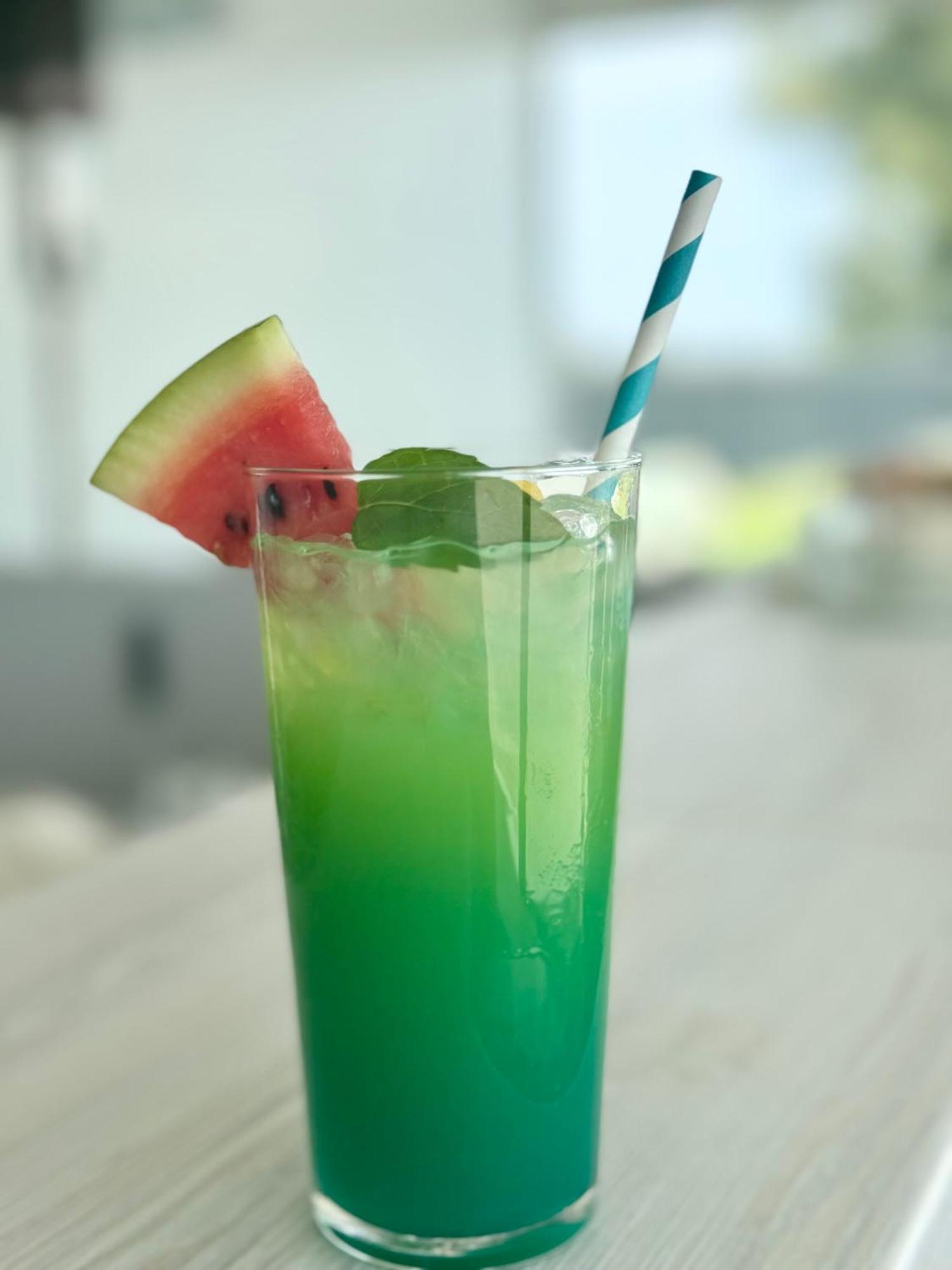 Destino Wakacyjne Domki-Dwa Podgrzewane Baseny-Drink Bar ミエルノ エクステリア 写真
